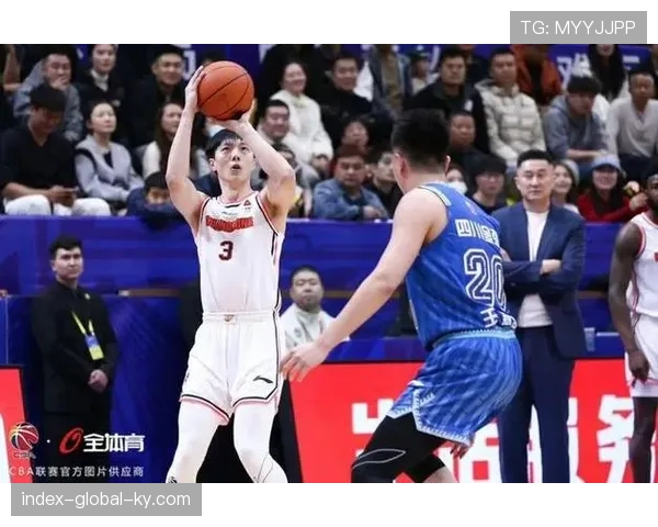 十三支球队胜场差仅两场 中游集团竞争白热化季后赛席位