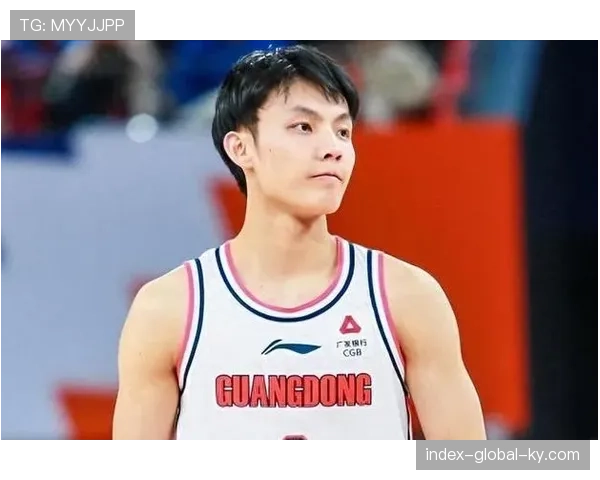 广东徐杰8分11助攻6篮板正负值+28获评满分表现 广东徐杰8分11助攻6篮板正负值+28获评满分表现